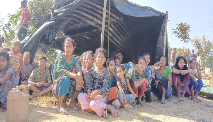 সর্বস্ব হারিয়ে খোলা আকাশের নীচে ত্রিপুরা সম্প্রদায়ের ১৭ পরিবার