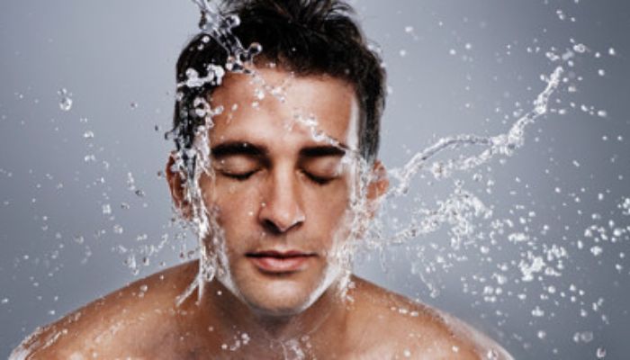 পুরুষের ত্বকেও কি যত্নের প্রয়োজন?