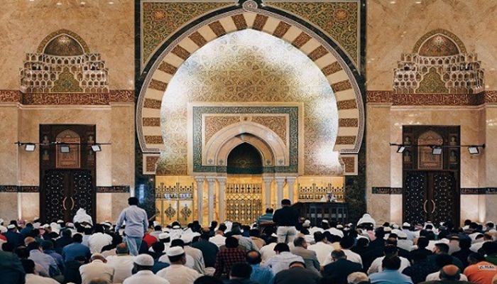 জুমার দিন মসজিদে যে ৩ কাজ ভুলেও করবেন না