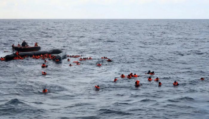 জাহাজে তুলে রোহিঙ্গাদের সমুদ্রে ফেলে দিচ্ছে ভারত