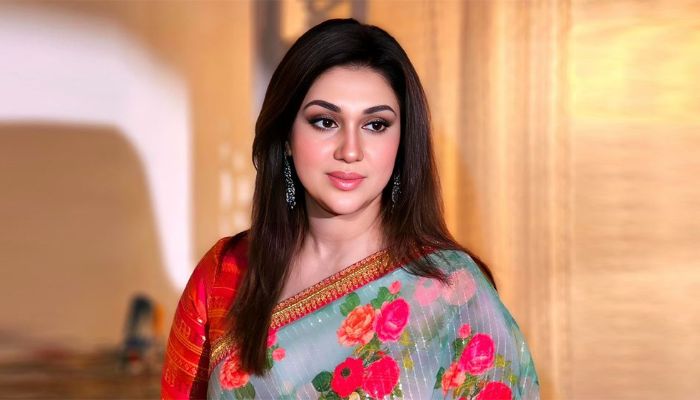 অর্থসংকটে পড়ে যা করেছিলেন অপু বিশ্বাস