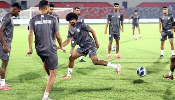 যেসব জিনিস নিয়ে বাংলাদেশ ম্যাচ দেখতে প্রবেশ নিষেধ