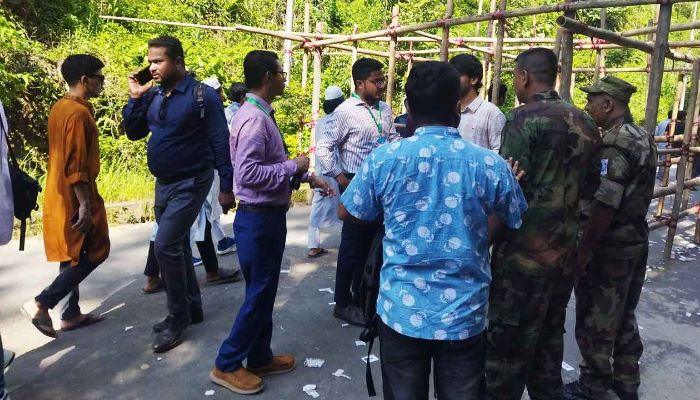 চাকসু নির্বাচনে দুই শতাধিক ভুয়া ভোটারকে আটকে দিলো প্রশাসন