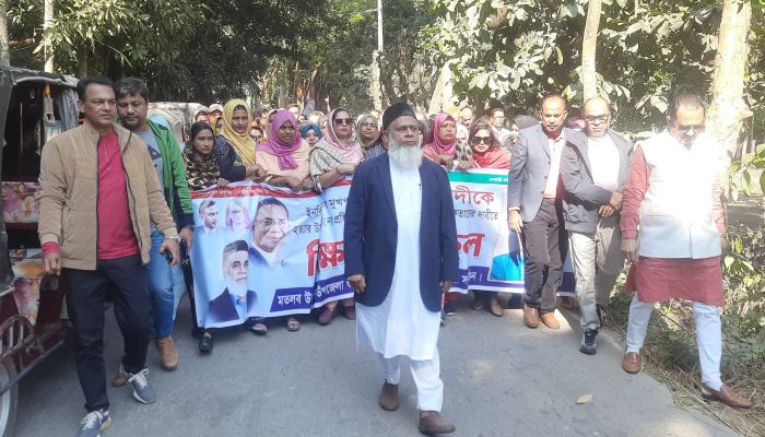 হাদীকে গুলি করে হত্যাচেষ্টার প্রতিবাদে মতলব উত্তরে প্রতিবাদ মিছিল ও বিক্ষোভ সমাবেশ