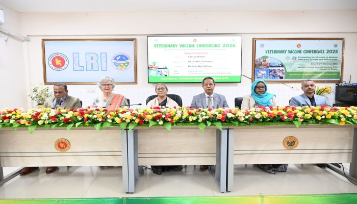 অ্যান্টিবায়োটিকের ব্যবহার কমাতে জানুয়ারিতে সচেতনামূলক কর্মসূচি শুরু -মৎস্য ও প্রাণিসম্পদ উপদেষ্টা 