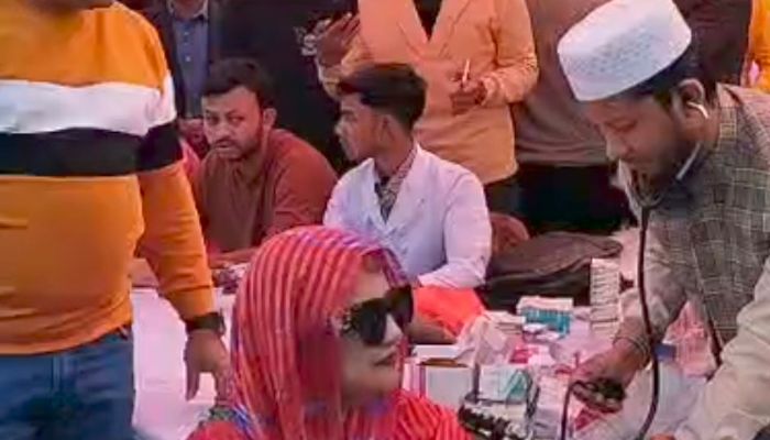 নলছিটিতে ছাত্রদলের উদ্যোগে ফ্রি মেডিকেল ক্যাম্প ও ঔষধ বিতরণ