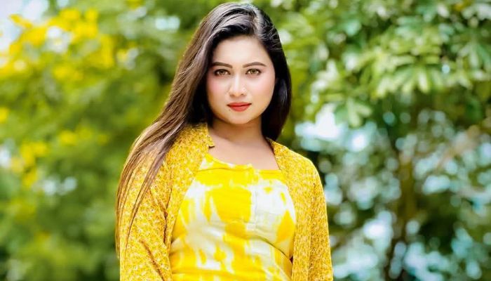 স্বপ্নবাজ পরশমণি: বিনোদন দুনিয়ায় নতুন সম্ভাবনার নাম 