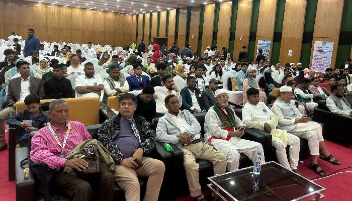 জমকালো আয়োজনে ঢাকার বুকে বসেছিল মহেশখালী সমিতির মিলনমেলা, দিনভর নেচে গেয়ে উচ্ছ্বাস 