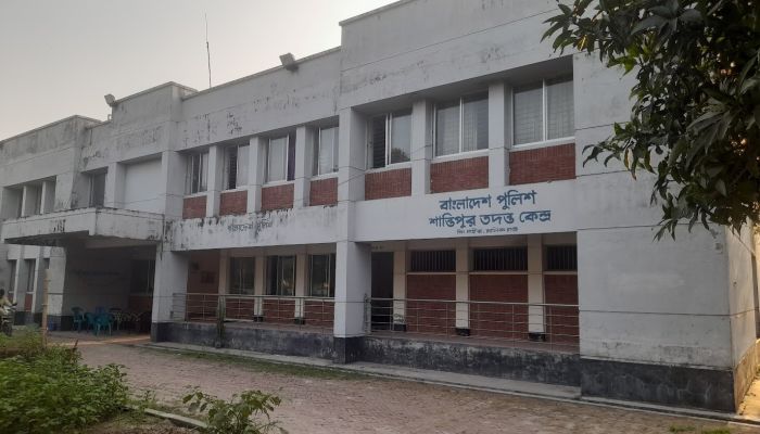 সিংগাইরে চোর-ডাকাত তাণ্ডব, এলাকায় আতঙ্ক