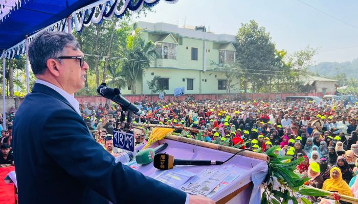 আওয়ামী লীগ রাজনৈতিক দল নয়, গণহত্যাকারী ফ্যাসিবাদী শক্তি: সালাহউদ্দিন আহমদ