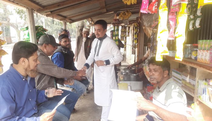 চাঁদপুর-২ আসনে এমপি প্রার্থী ফয়জুন্নুর আখনের নির্বাচনি গণসংযোগ