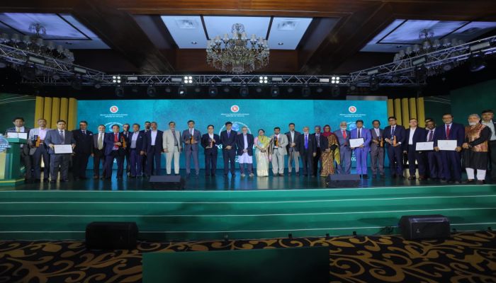 আইডিআরএ ইন্স্যুরেন্স এক্সিলেন্স অ্যাওয়ার্ড ২০২৫ অনুষ্ঠিত