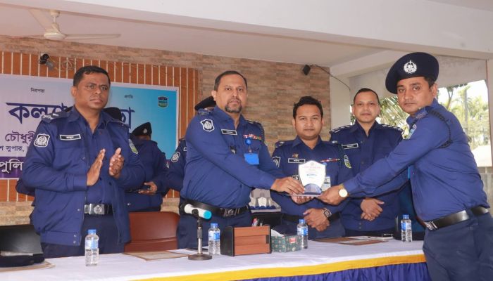 জেলার শ্রেষ্ঠ ওসি সরিষাবাড়ী থানার ওসি মোহাম্মদ বাচ্চু মিয়া