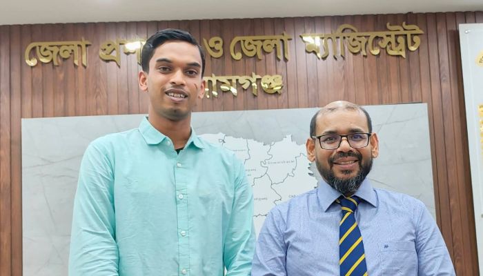 ডিসি অফিসে দালালি, সাংবাদিক পরিচয়, পিআইসি প্রকল্পে প্রভাব বিস্তার ও ব্ল্যাকমেইলের অভিযোগ।