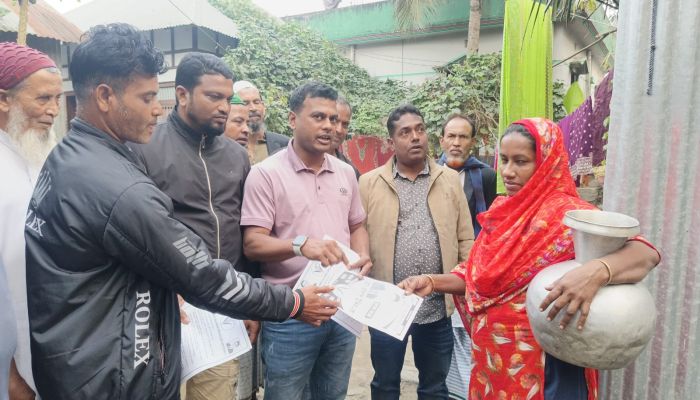 চাঁদপুর-২ আসনে ধানের শীষে ভোট চেয়ে যুবদল নেতা ওমর আলীর গণসংযোগ