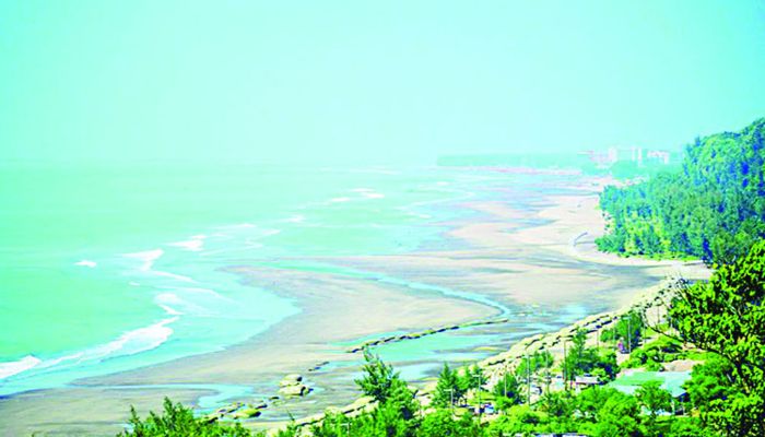 সাগরে মাছ ধরতে গিয়ে দুই জেলে গুলিবিদ্ধ