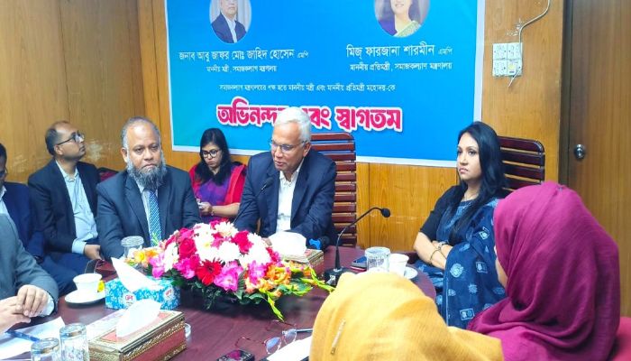 ফ্যামেলি কার্ড সরাসরি নারীদের হাতে দেয়া হবে: সমাজকল্যাণমন্ত্রী