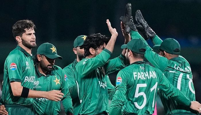 সেমিফাইনালে যেতে পাকিস্তানকে মেলাতে হবে কঠিন সমীকরণ