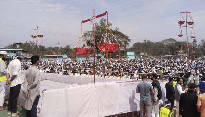 চট্টগ্রামে জামায়াতের জনসভায় নেতাকর্মীদের ঢল
