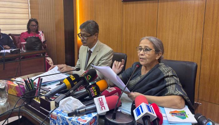 দ্রব্যমূল্যের ব্যর্থতার দায়িত্ব নেব না : উপদেষ্টা ফরিদা আখতার