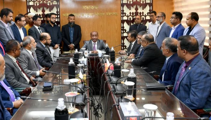 দুর্নীতি করে কেউ পার পাবে না : আইনমন্ত্রী