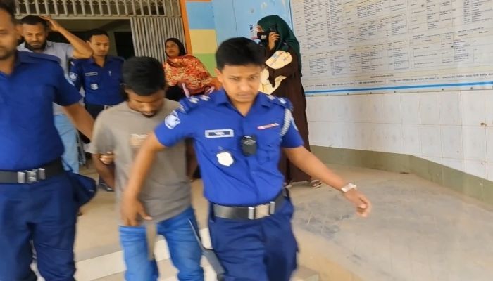 হাতীবান্ধায় হাতকড়া পরা অবস্থায় পালানো আসামি রাতভর অভিযানে পুনরায় গ্রেফতার