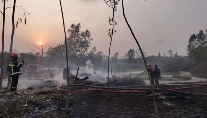 সাতকানিয়ায় আগুনে পুড়ে দুই শিশুর মর্মান্তিক মৃত্যু 
