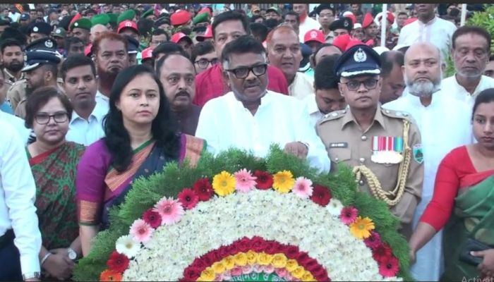 নাটোরে ৩১ বার তোপধ্বনি পুষ্পস্তবক অর্পনের  মধ্যে দিয়ে  মহান ২৬ শে মার্চ স্বাধীনতা দিবস পালিত