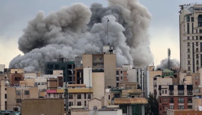 চারদিনের হামলায় ইরানে ৭৮৭ জনের প্রাণহানি