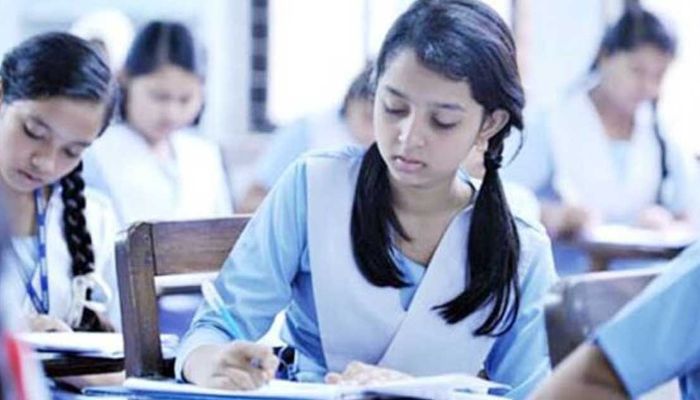 পরীক্ষার হলে শিক্ষার্থীদের মানতে হবে ১০ নির্দেশনা