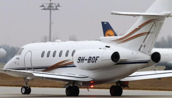 দুবাই ছাড়তে ধনকুবেরদের হুড়োহুড়ি: আকাশছোঁয়া প্রাইভেট জেটের ভাড়া