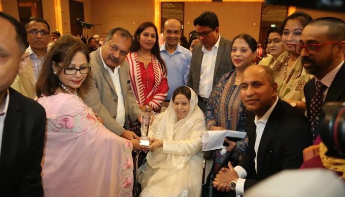 ওয়ার্ল্ড ওমেন্স সামিট ২০২৬-এ নারী উদ্যোক্তাদের সম্মাননা