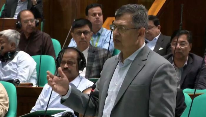 সংবিধান লঙ্ঘন ও শপথ ভঙ্গ করেছেন সিইসি : সংসদে স্বরাষ্ট্রমন্ত্রী