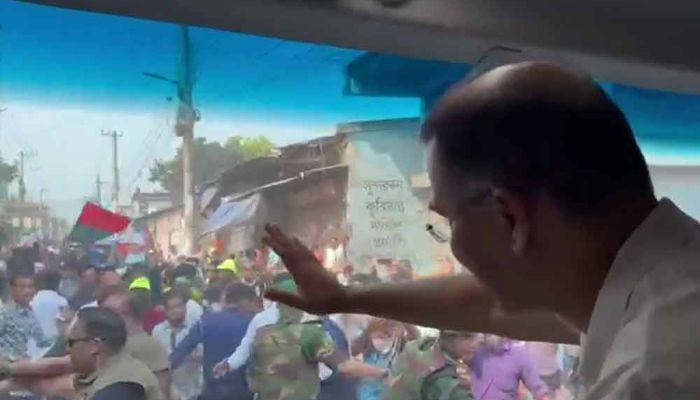 সৈয়দপুরে পৌঁছেছেন প্রধানমন্ত্রী