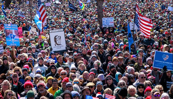 যুক্তরাষ্ট্রজুড়ে ট্রাম্পবিরোধী ‘নো কিংস’ বিক্ষোভে জনসমুদ্র