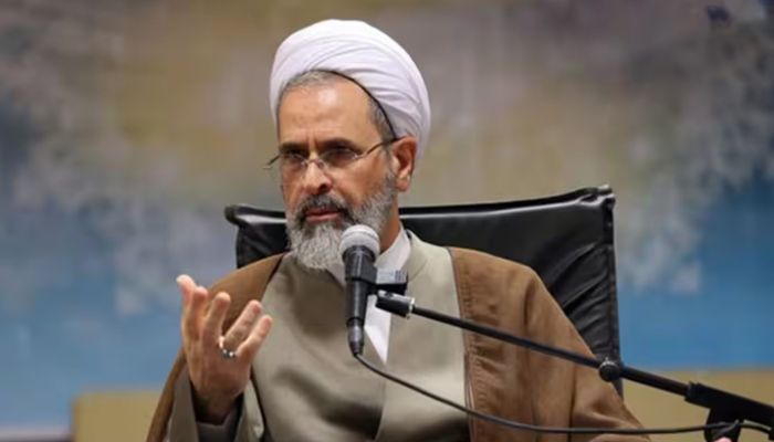 ইরানের অন্তর্বর্তী সর্বোচ্চ ধর্মীয় নেতা হিসেবে আলী রেজার নাম ঘোষণা