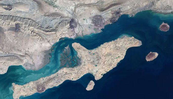 কেশম দ্বীপ: ইরানের ভূগর্ভস্থ ক্ষেপণাস্ত্র দুর্গ ও ভূতাত্ত্বিক বিস্ময়