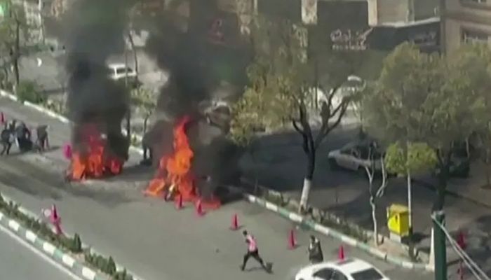 তেহরানে ইরানি কমান্ড সেন্টার ও ক্ষেপণাস্ত্র ঘাঁটিতে হামলা, দাবি ইসরায়েলের