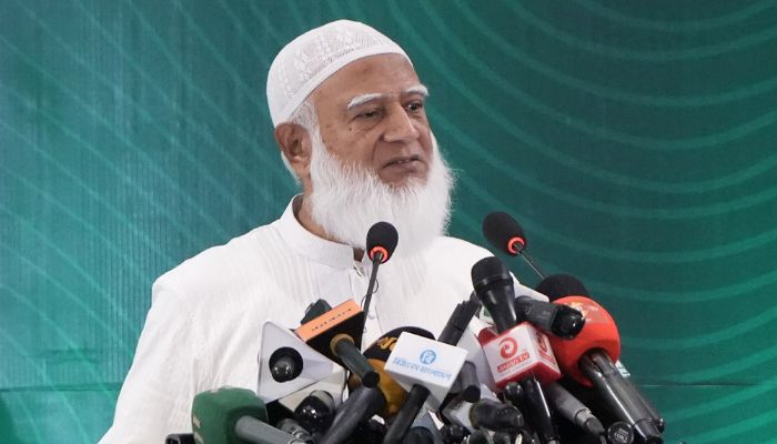 সড়ক-রেলে দুর্ঘটনা রোধে কার্যকর পদক্ষেপ গ্রহণ এখন সময়ের দাবি