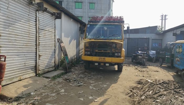 কালিয়াকৈরে এলপিজি সিন্ডিকেটের দৌরাত্ম্য: কৃত্রিম সংকটে আকাশছোঁয়া দাম, জনদুর্ভোগ চরমে