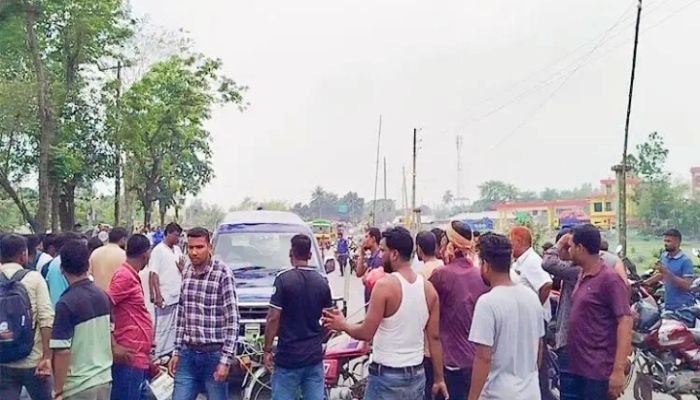 তেল সংকটে সৈয়দপুরে মহাসড়ক অবরোধ, যানজটে বিপর্যস্ত জনজীবন