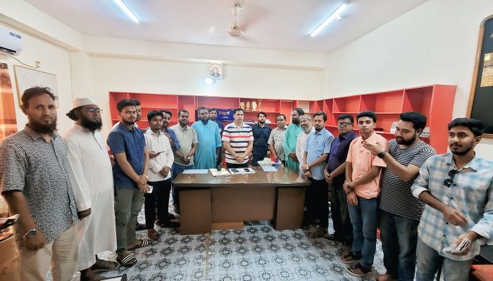 সিংড়া উপজেলায় কর্মরত সাংবাদিকদের সাথে ওসির মতবিনিময় 