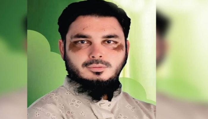 স্বেচ্ছাসেবক দলের নেতার বিরুদ্ধে শিক্ষার্থীকে প্রকাশ্যে ধর্ষণের হুমকি