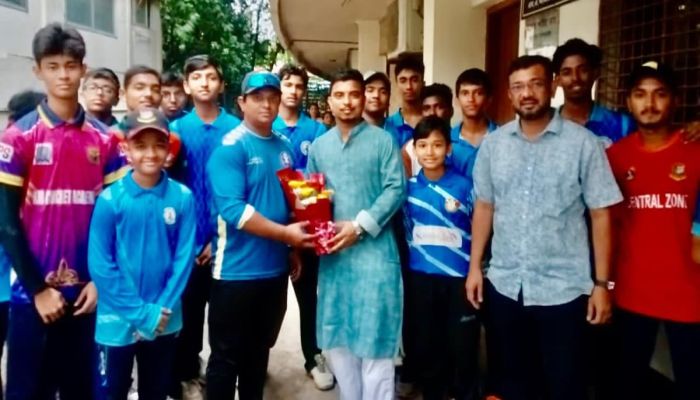 চট্টগ্রাম সানরাইজ ক্রিকেট একাডেমিতে যুক্ত হলেন রুবায়েত খান সিফাত