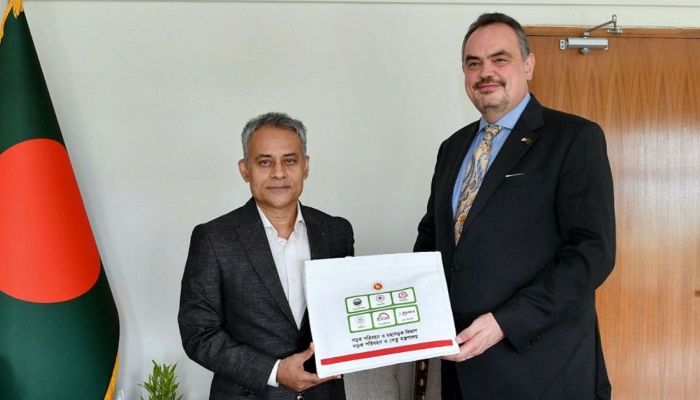 নৌপরিবহনমন্ত্রীর সঙ্গে মার্কিন রাষ্ট্রদূতের সাক্ষাৎ