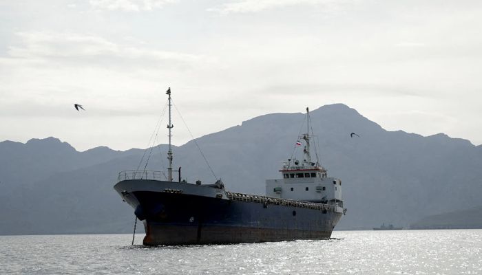 আজ থেকে ইরানি বন্দরগুলোতে মার্কিন অবরোধ কার্যকর