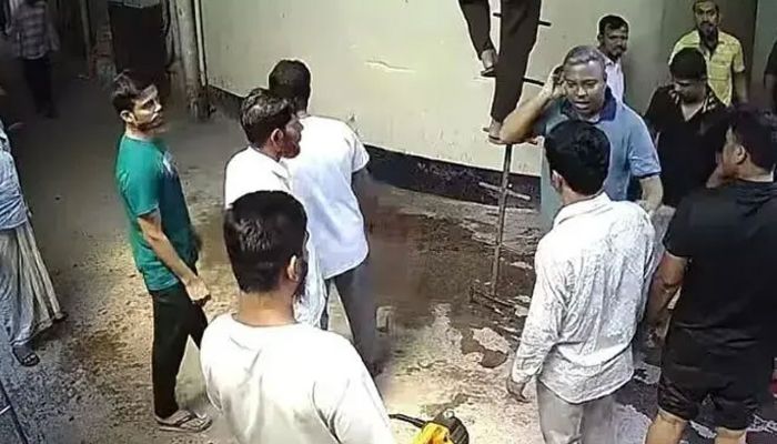 চিকিৎসকের কাছে চাঁদা দাবি : সাবেক সেই যুবদল নেতা মঈনসহ গ্রেপ্তার ৭