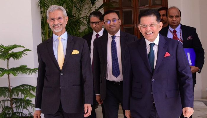 বাংলাদেশ-ভারত সম্পর্ক আরও শক্তিশালী করার অঙ্গীকার