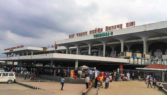 এক মাসে ঢাকা থেকে ৯০০ ফ্লাইট বাতিল