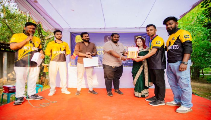 আনন্দ আয়োজনে এক হলো ফেন্সি লিমিটেড পরিবার